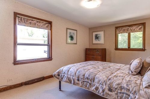 4848 Coyle Ave, Chicago IL 60645-3213 exterior