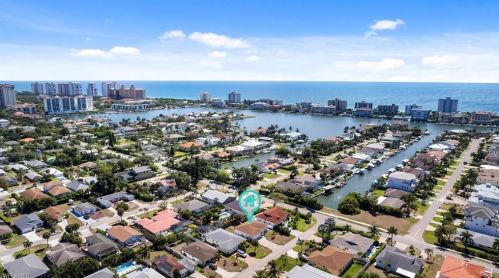 508 99 Ave, Naples FL 34108-2228 exterior