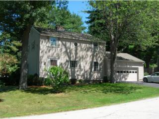 204 Bend Dr, Manchester, NH 03104-1822