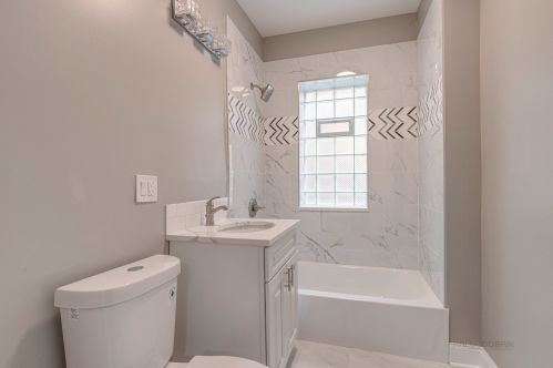 3048 80th St, Chicago IL  60617-1437 exterior