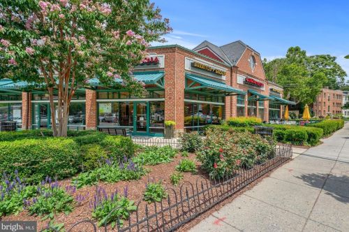 3039 Macomb St, Washington DC  20008-3319 exterior