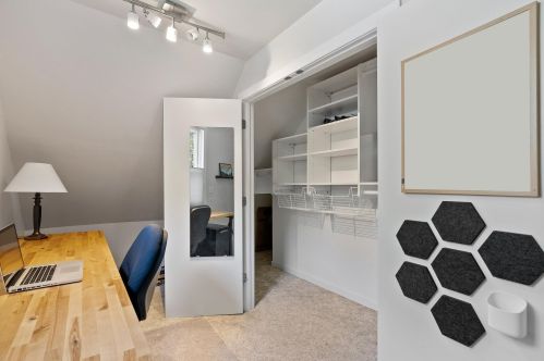 214 Vine St, Milwaukee WI 53205-1451 exterior