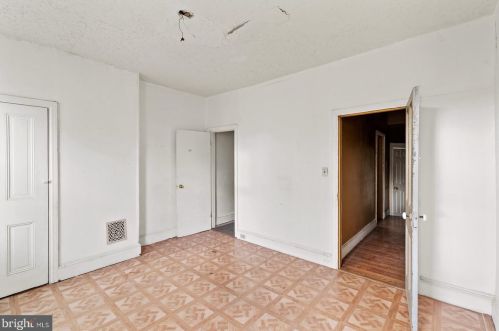 1247 Firth St, Philadelphia PA 19125-1706 exterior