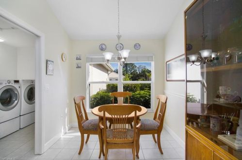 5889 Northridge Dr, Naples FL 34110-3369 exterior