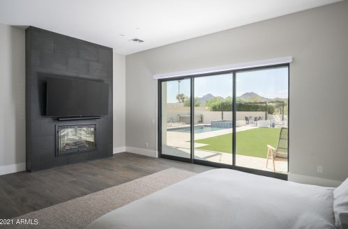 5833 46th Pl, Phoenix AZ  85018-1235 exterior