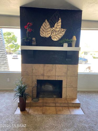 8542 Calle Bolivar, Tucson AZ  85715-5409 exterior