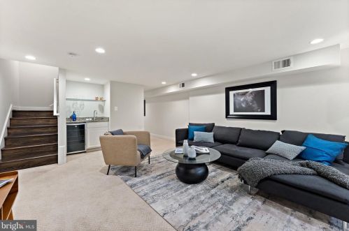 408 4th St, Washington DC  20003-2005 exterior