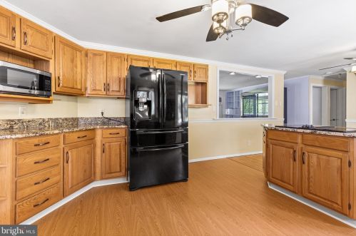 614 Meadowvale Ln, Media PA 19063-5015 exterior