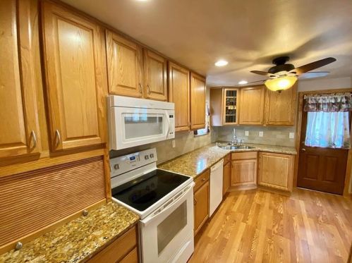 134 Sceneridge Ave, Pittsburgh PA 15227-2724 exterior