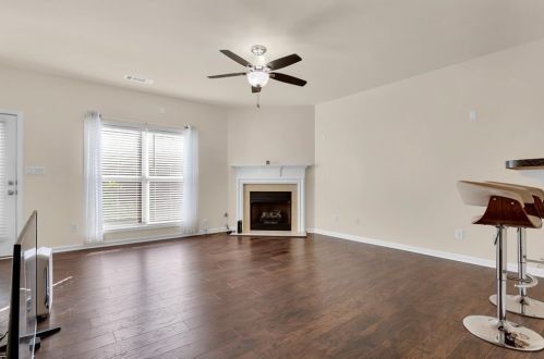 2099 Executive Dr, Duluth GA 30096-8972 exterior