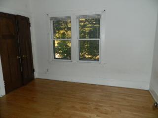 3306 Oakland Ave, Milwaukee WI  53211-3011 exterior