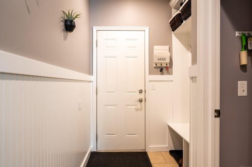 22560 Timbercrest Dr, Macomb Township MI 48044-6228 exterior