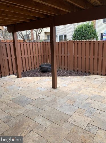 6579 Bermuda Grn Ct, Alexandria VA 22312-3106 exterior