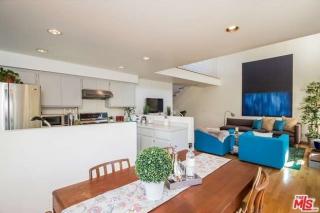 2592 Corralitas Dr, Los Angeles CA  90039-4052 exterior