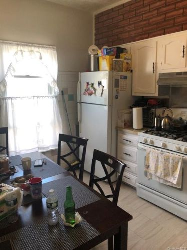 1848 Holland Ave, Bronx NY 10467-8709 exterior