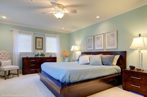 414 Corey Ln, Middletown RI 02842-5659 exterior