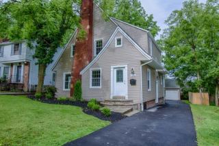 1680 Beverly Hills Dr, Cleveland OH  44117-1980 exterior