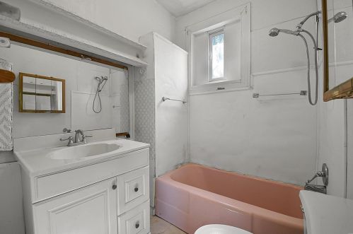 4593 Maffitt Ave, Saint Louis MO 63113-2131 exterior