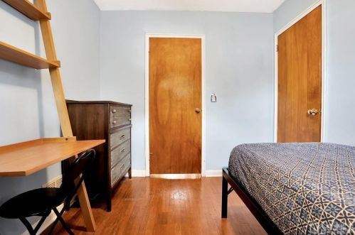 12 Pne St, Edison NJ 08817-4743 exterior