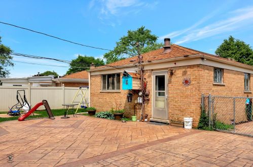 11542 Kolin Ave, Chicago IL 60803-2139 exterior