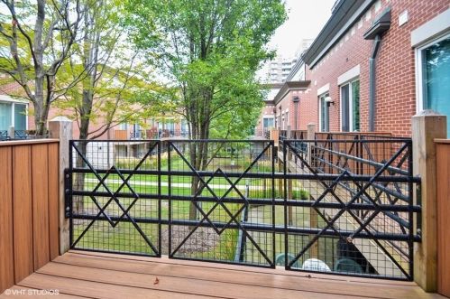 1511 Indiana Ave, Chicago IL  60605-3357 exterior