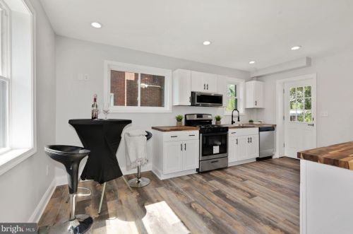 5020 Hanna Pl, Washington DC  20019-5818 exterior