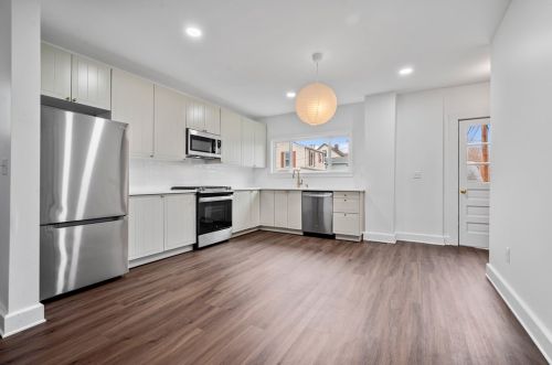 407 Center Ave, Pittsburgh PA  15215-3022 exterior