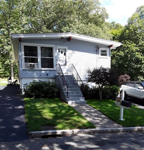 103 Rowley St, Providence, RI 02909-5541