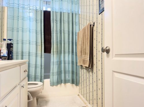 3851 Bluff St, Perris CA 92571-7595 exterior