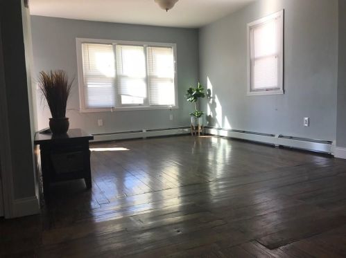 98 Sherwood St, Providence RI 02908-1615 exterior