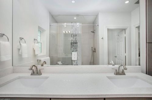 114 Edgemere Way, Naples FL 34105-7107 exterior