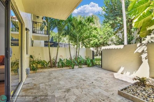 1330 13 St, Boca Raton FL 33486-5323 exterior