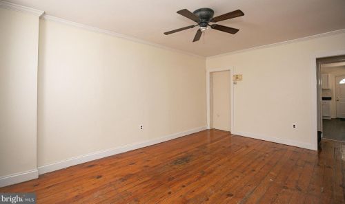 130 Gay St, Philadelphia PA  19127-1322 exterior