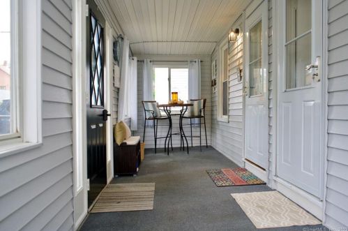 334 Summit St, Manchester CT  06042-3149 exterior