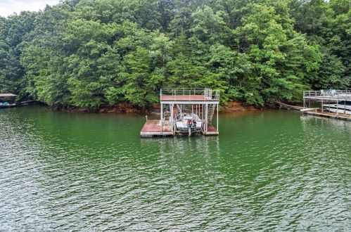 6372 Falcon Ln, Gainesville GA 30506-2429 exterior