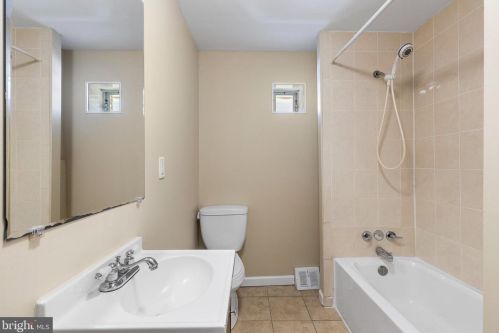 2319 Cedar St, Philadelphia PA 19134-4449 exterior