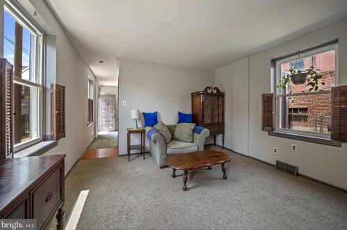 417 George St, Philadelphia PA  19123-1433 exterior