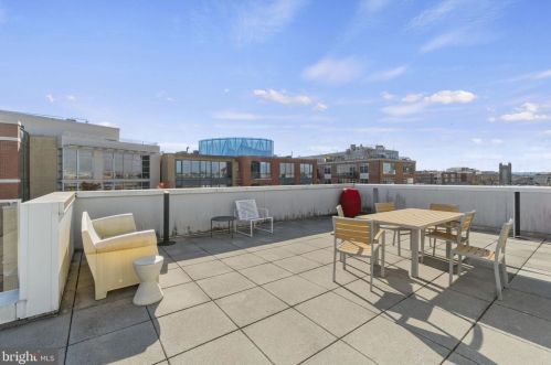 1445 Church St, Washington DC  20005-1903 exterior