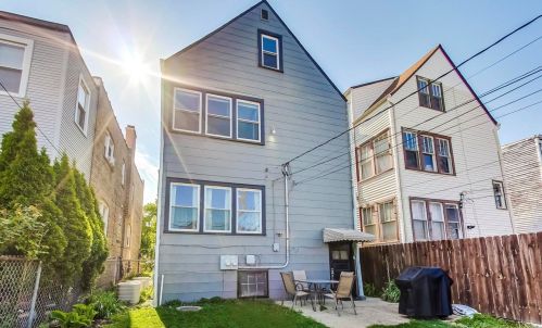 3831 Central Park Ave, Chicago IL 60618-4102 exterior