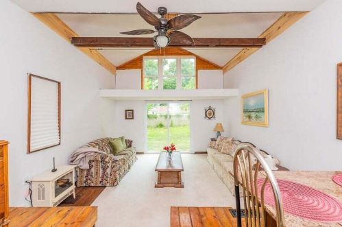 514 Kalamazoo St, Paw Paw MI 49079-1130 exterior