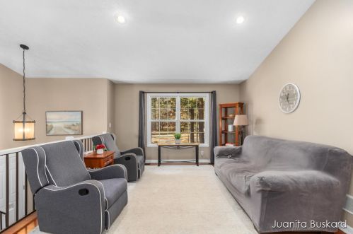 2461 Orchard Valley Dr, Fennville MI  49408-8461 exterior