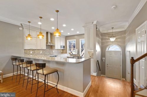 3644 Winfield Ln, Washington, DC 20007-2348