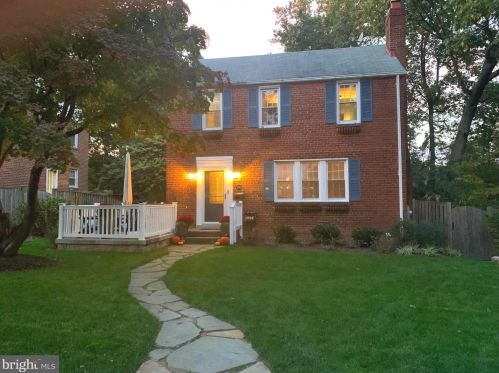 1705 Noyes Ln, Silver Spring MD  20910-2227 exterior