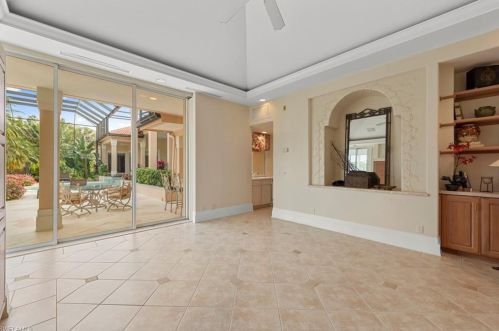 4277 Brynwood Dr, Naples FL 34119-8417 exterior