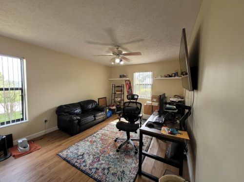 457 Walters Ter, Fort Pierce FL  34983-3878 exterior