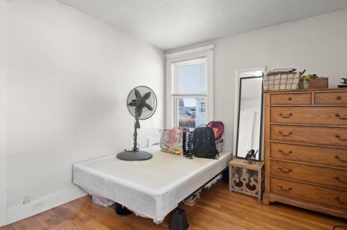 15 Raymond Rd, Salem MA 01970-5325 exterior