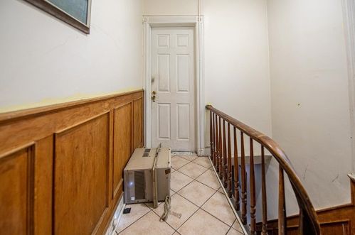 319 St, Union City NJ 07087-4504 exterior