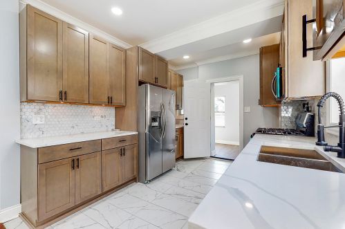 7821 Rhodes Ave, Chicago IL  60619-3013 exterior