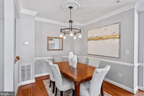 1626 Colonial Hills Dr, Mc Lean VA  22102-2938 exterior