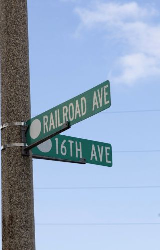 10 16 Ave, Broadview IL 60155-4016 exterior